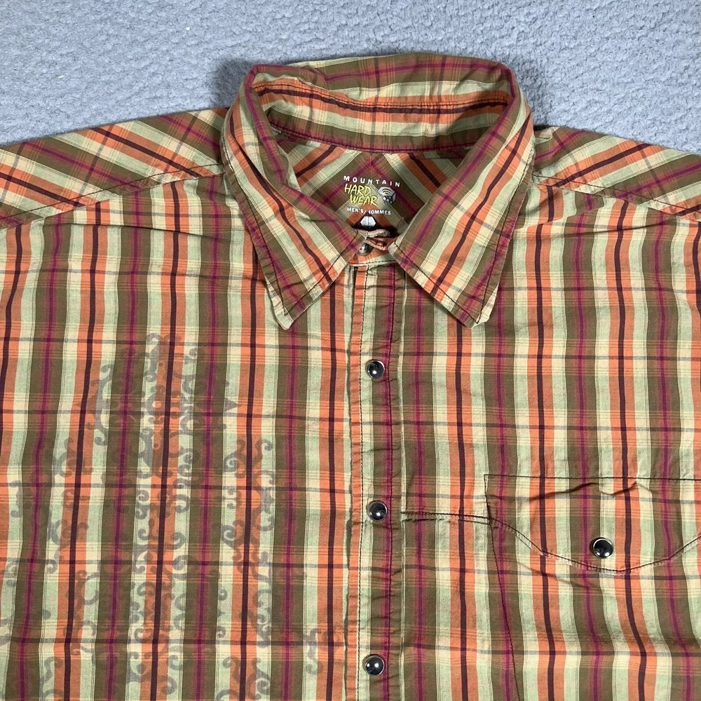 Mountain Hardwear‎ Shirt Mens XL Brown Outdoor Button Up Pocket Casual Preppy